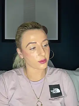 Strongqueen online show from February 2025 08:34:02 PM