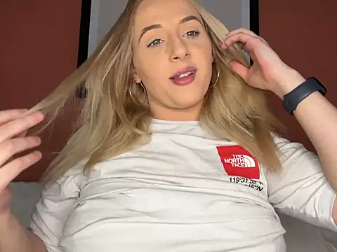 Strongqueen online show from March 2025 12:29:02 AM