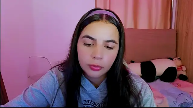  elenna online show from April 2026 06:03:01 PM