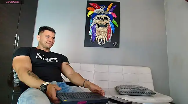 Snapshot of GendersonFit chatting on February 2025 10:26:01 PM GendersonFit online show from February 2025 10:26:01 PM