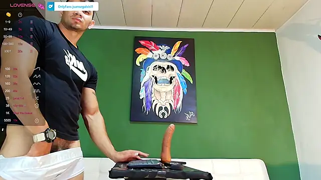 Snapshot of GendersonFit chatting on September 2025 02:16:01 PM GendersonFit online show from September 2025 02:16:01 PM