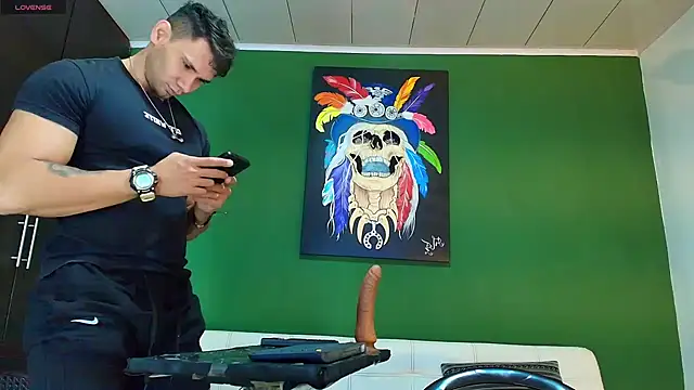 Snapshot of GendersonFit chatting on September 2025 02:18:02 PM GendersonFit online show from September 2025 02:18:02 PM