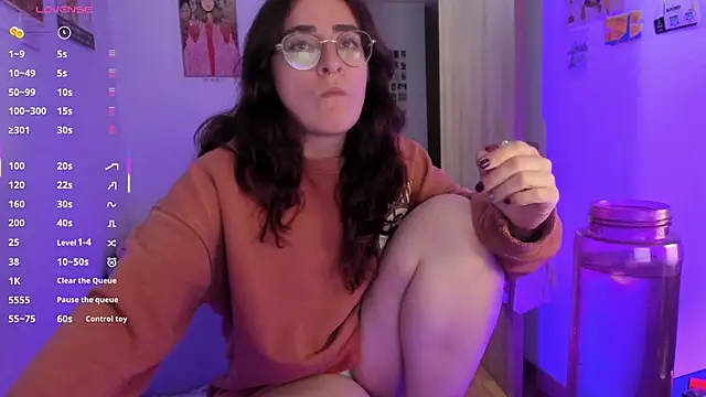 linda giggle online show from March 2026 02:28:01 AM