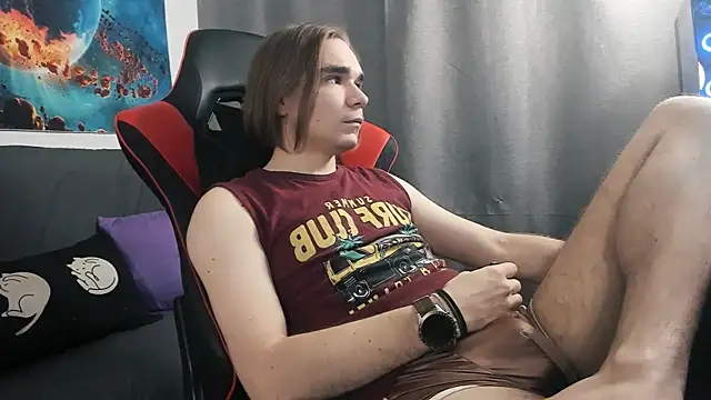 Snapshot of LetsDoSomethingFun chatting on March 2026 12:06:01 AM LetsDoSomethingFun online show from March 2026 12:06:01 AM