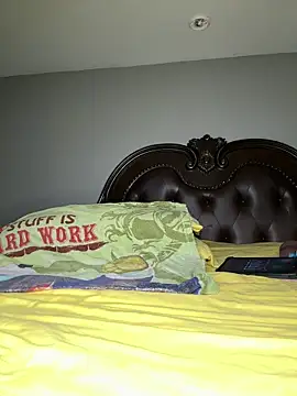 ThickAssRena online show from December 2025 05:16:01 AM