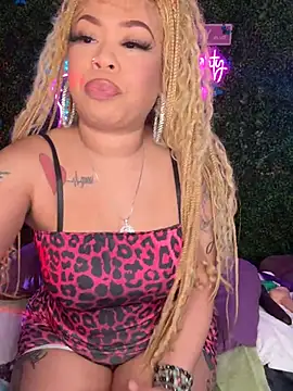 ThickAssRena online show from May 2026 01:02:04 AM