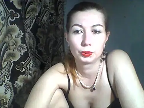 Snapshot of Olesja chatting on March 2025 06:11:01 PM Olesja online show from March 2025 06:11:01 PM