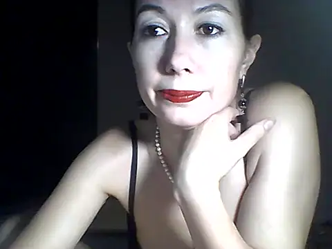 Snapshot of Olesja chatting on December 2025 07:54:02 PM Olesja online show from December 2025 07:54:02 PM
