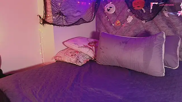 emmajohnss online show from October 2025 04:07:02 AM