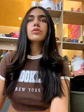 DaphneUwu online show from September 2025 01:17:01 AM