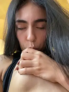 DaphneUwu online show from February 2026 01:36:02 AM