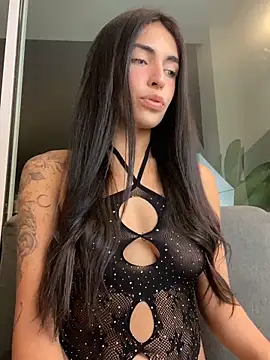 DaphneUwu online show from April 2026 01:30:02 AM