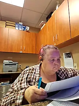 Hornybbw1978 online show from April 2026 06:40:01 AM