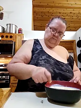 Snapshot of Hornybbw1978 chatting on April 2026 02:40:02 AM Hornybbw1978 online show from April 2026 02:40:02 AM