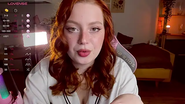 Sofy Benson online show from November 2025 12:16:02 PM