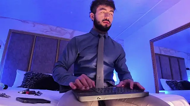 MarkWalker   online show from February 2025 11:03:01 AM