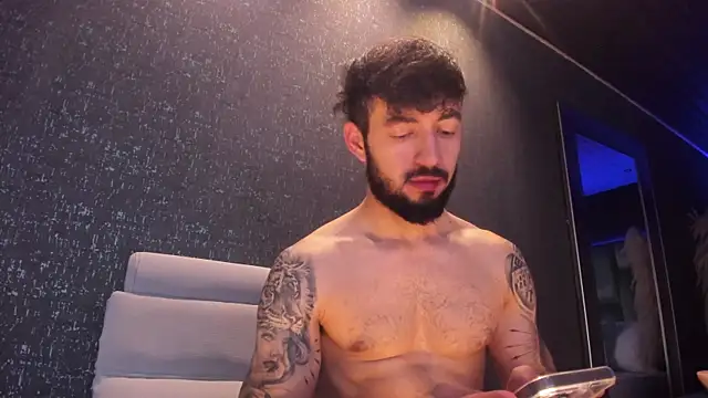 MarkWalker   online show from March 2025 04:43:02 PM