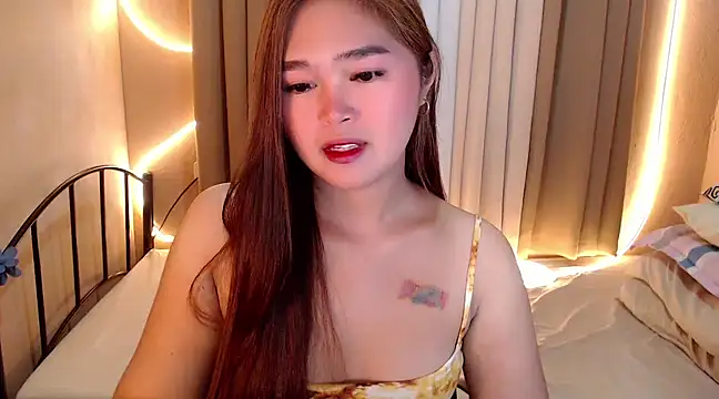 Itsme claire online show from January 2025 09:53:01 PM