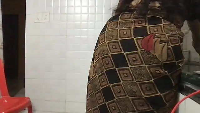 Snapshot of Riyasingh9 chatting on February 2025 12:25:02 PM Riyasingh9 online show from February 2025 12:25:02 PM