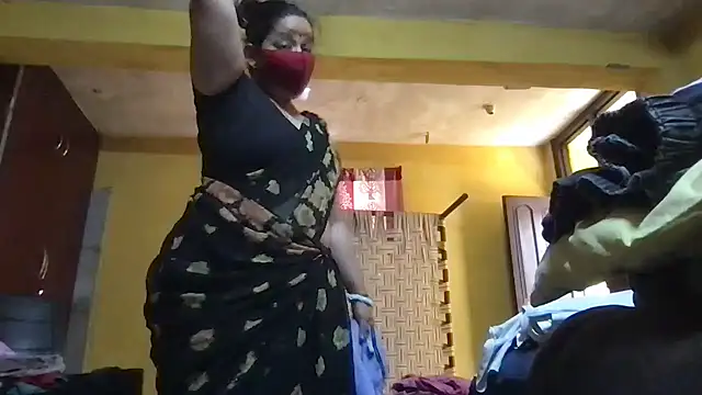 Riyasingh9 online show from April 2026 04:16:01 AM