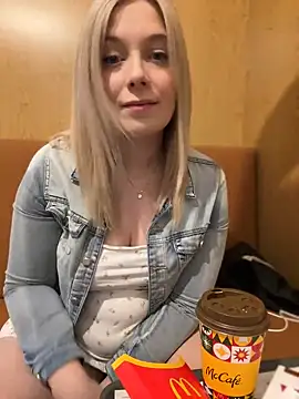 CherryAuroraa online show from January 2025 02:07:01 PM