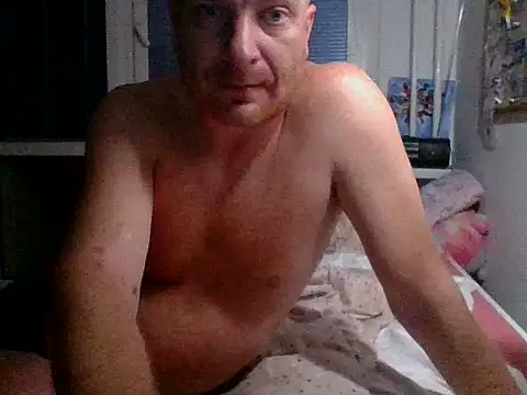 82liska online show from October 2025 01:44:01 AM