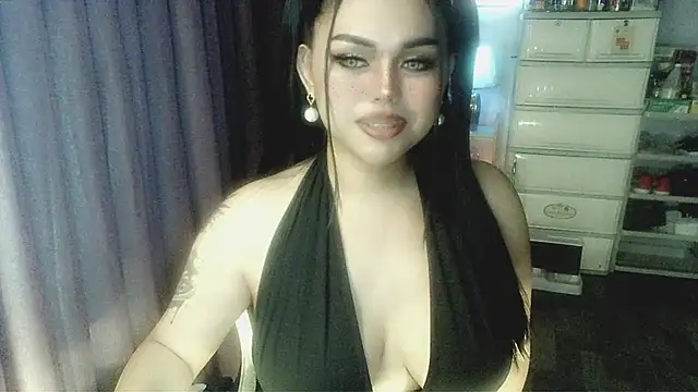 Snapshot of cherry_RED5 chatting on January 2025 09:44:02 PM cherry RED5 online show from January 2025 09:44:02 PM