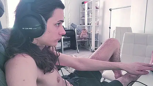 CandyChell online show from March 2026 12:28:01 PM