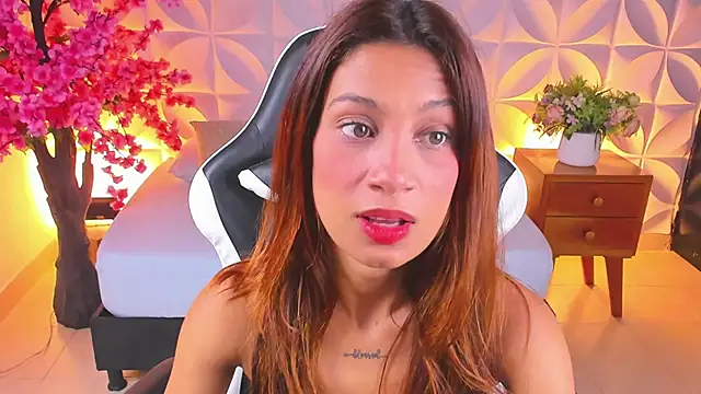 cora 22 online show from December 2024 12:27:01 PM