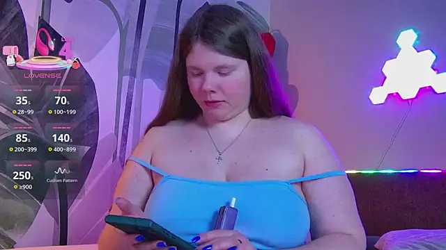 Snapshot of RubyValen chatting on February 2026 01:15:01 AM RubyValen online show from February 2026 01:15:01 AM