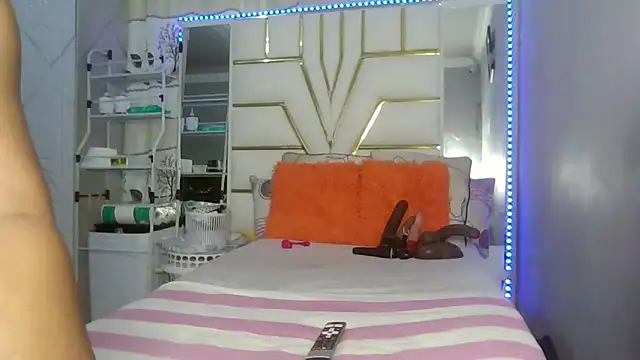 SexyyNana online show from April 2026 05:59:01 AM