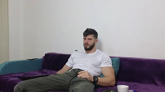 Snapshot of TheTopAlex chatting on February 2025 07:39:02 AM TheTopAlex online show from February 2025 07:39:02 AM