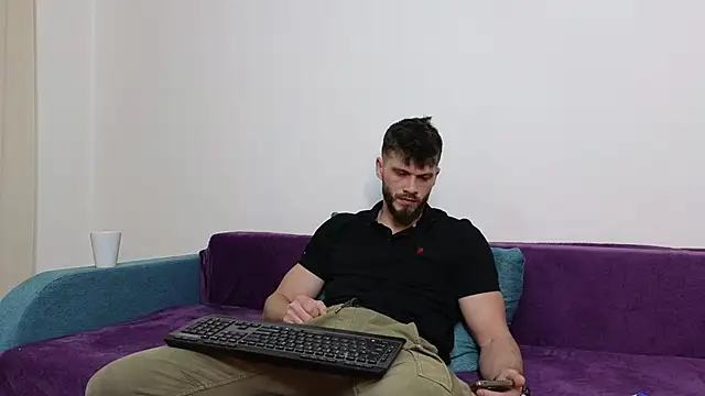 Snapshot of TheTopAlex chatting on March 2025 03:45:01 AM TheTopAlex online show from March 2025 03:45:01 AM