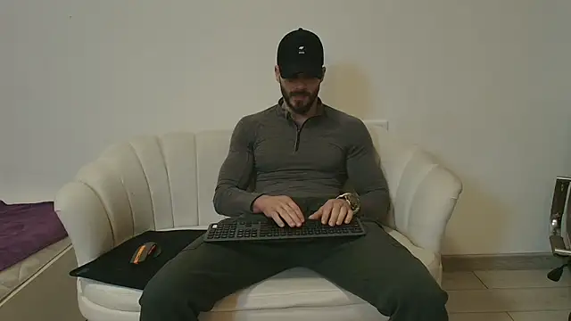 Snapshot of TheTopAlex chatting on February 2026 05:40:02 AM TheTopAlex online show from February 2026 05:40:02 AM