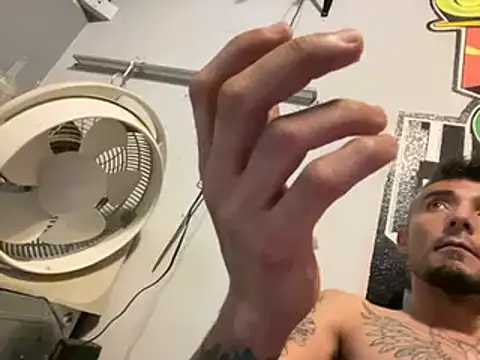 Snapshot of DarkHorse89 chatting on December 2024 10:34:02 PM DarkHorse89 online show from December 2024 10:34:02 PM