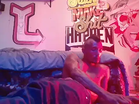 Snapshot of DarkHorse89 chatting on September 2025 07:54:01 AM DarkHorse89 online show from September 2025 07:54:01 AM