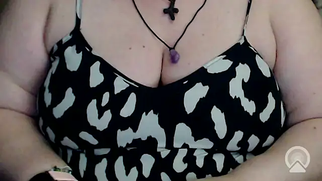 Snapshot of mayasmith chatting on July 2026 12:17:02 AM mayasmith online show from July 2026 12:17:02 AM