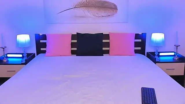 Jesss Leone online show from March 2026 11:44:01 PM