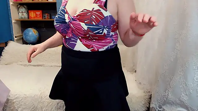 Rainbow lady online show from December 2024 03:11:01 PM