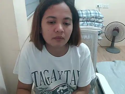 xTheLastVIRGINx online show from April 2026 03:06:01 PM