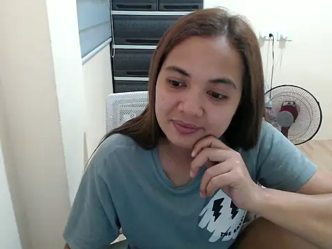 Snapshot of xTheLastVIRGINx chatting on April 2026 02:55:02 PM xTheLastVIRGINx online show from April 2026 02:55:02 PM
