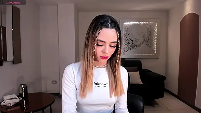 JuanitaClay online show from March 2025 10:42:01 PM