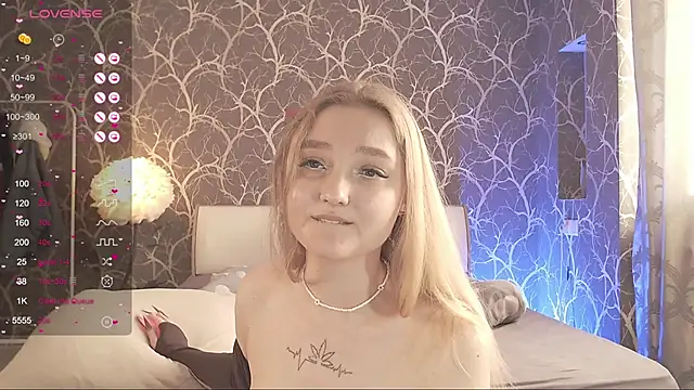 MiaMiaMeow online show from March 2026 01:48:01 PM