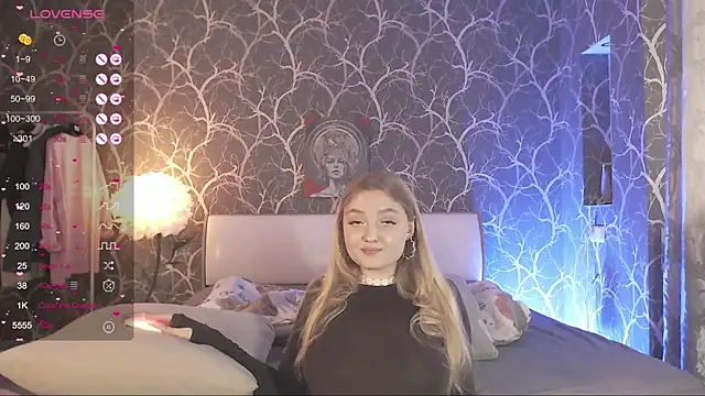 MiaMiaMeow online show from May 2026 03:29:02 PM