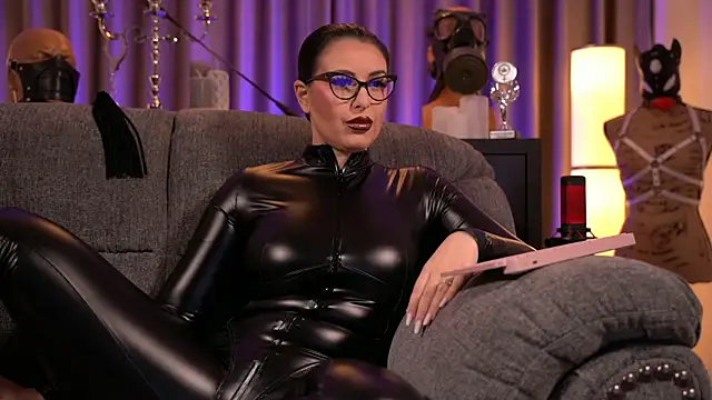 kelly kent online show from December 2024 07:43:02 PM