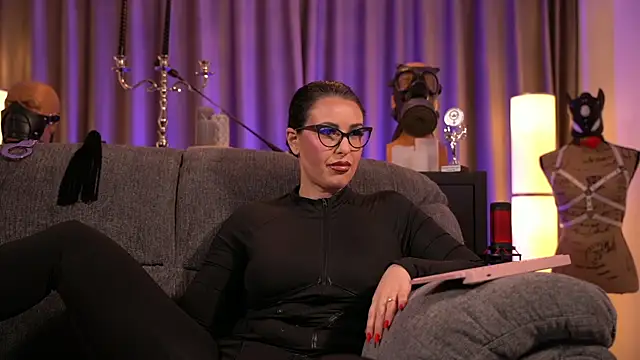 kelly kent online show from January 2025 09:32:02 PM