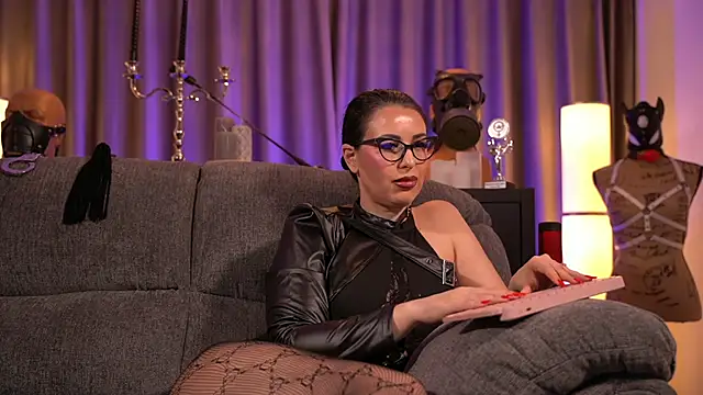 kelly kent online show from January 2025 03:37:01 AM