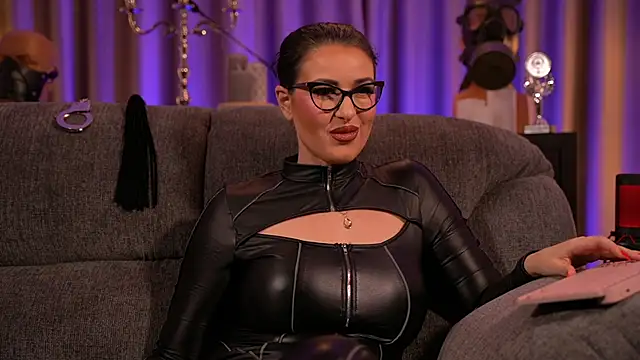 kelly kent online show from January 2025 01:08:01 AM