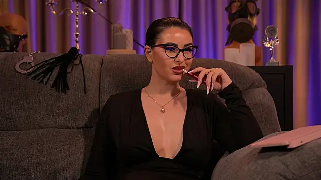 kelly kent online show from March 2025 04:56:01 AM