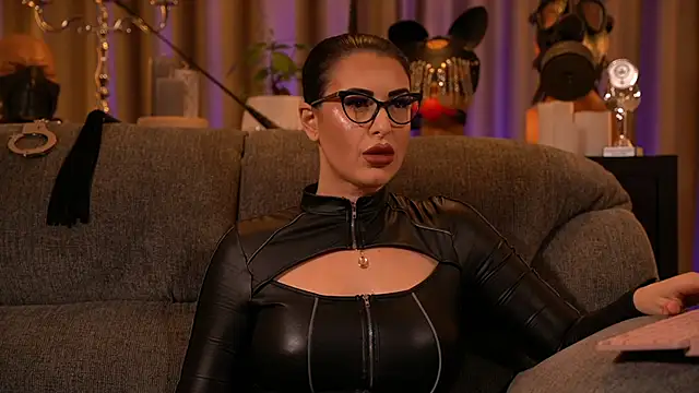 kelly kent online show from November 2025 12:10:01 AM